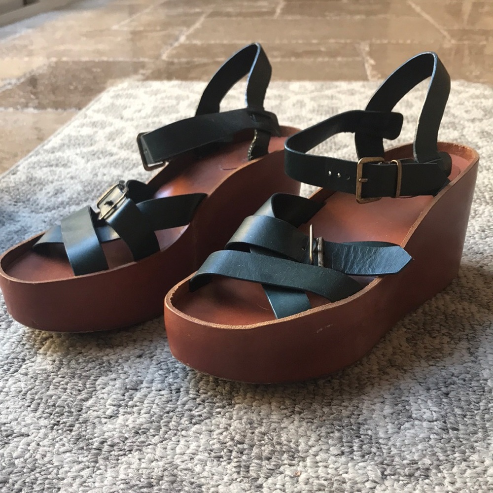 Chloe sandal platform/wedge